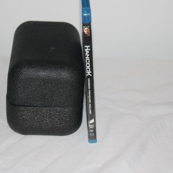 Blue Ray Movie Hancock with Will Smith - Picture 3 of 3